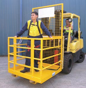 Lồng thép an toàn dùng cho xe nâng động cơ