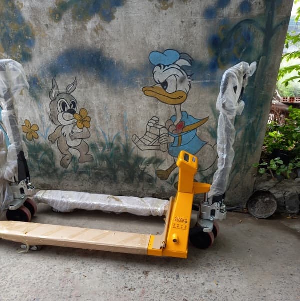 Xe nâng tay cân 2 tấn CPT20 giá rẻ chính hãng 2000kg