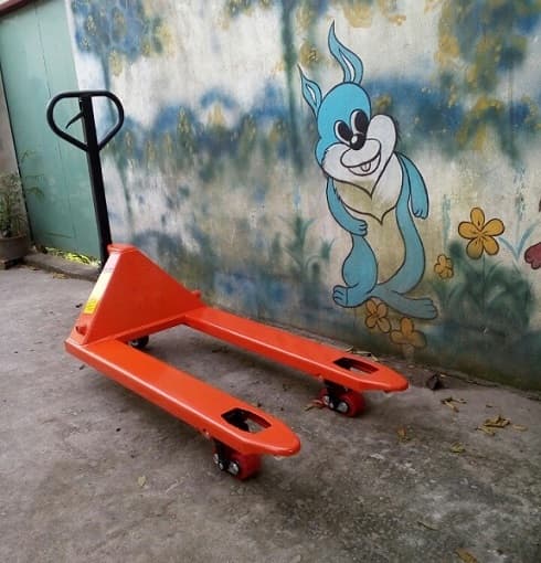 Xe nâng tay thấp 2500kg càng hẹp 2.5 tấn HPT25S