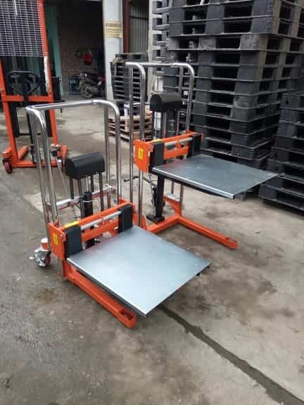 Xe nâng tay cao có mặt bàn 400kg 1.5M HS04/15